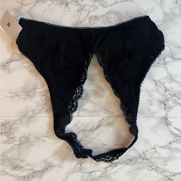 Out From Under Lace Trim Halter Bra Ribbed Medium Urban Outfitters - Picture 7 of 8